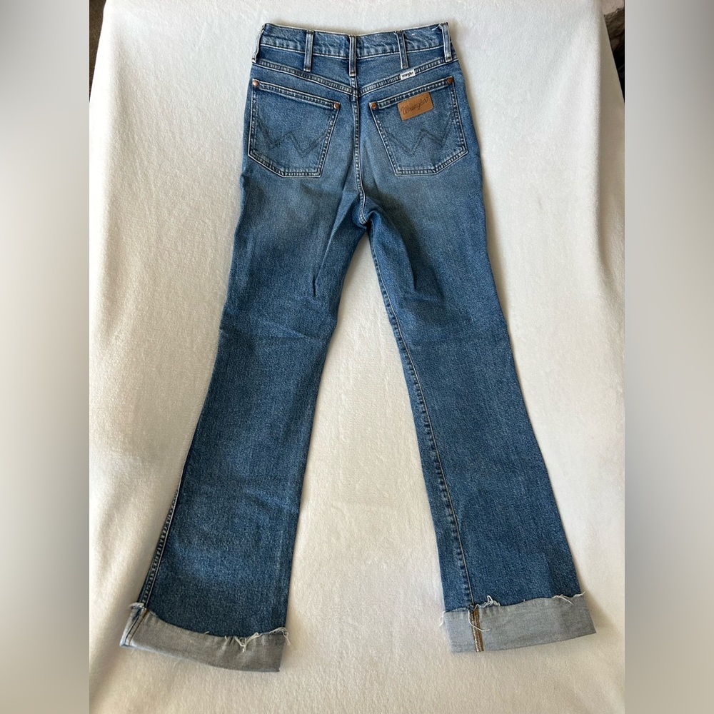 Wrangler Westward Bootcut Jeans in Classic Blue